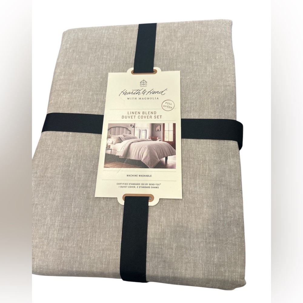 NWT •  Size Full / Queen • Linen Blend Duvet Set by Hearth & Hand w/ Magnolia